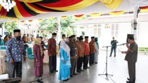 Pjs Bupati Erman Rahman Kukuhkan Kepengurusan DPD LPM Tanah Datar