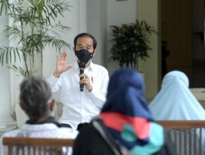 Presiden Jokowi Serahkan Bantuan Modal Kerja di Istana Bogor