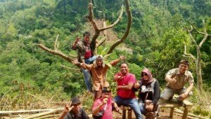 Batu Walet, Destinasi Wisata Alam Ciamis dengan Legenda Ular Kepala Kuda