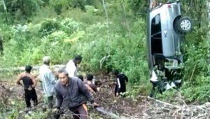 Terjun ke Jurang Sedalam 50 Meter, Iswandi Sekeluarga Alami Luka Ringan