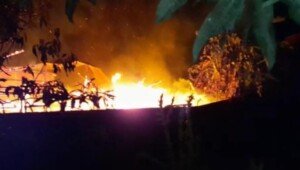 Rumah Penjaga SDN 95 Palembang Hangus Terbakar di Lalap Si Jago Merah