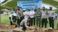 Kapolres Muara Enim Letakkan Batu Pertama Pembangunan Pos Lalulintas di Desa Beringin