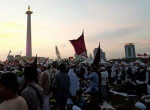 Polisi Bubarkan Paksa Demo 1812, Tangkap Sejumlah Orang