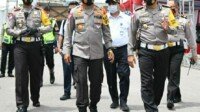 Cegah Penularan Covid-19, Polri Lakukan Random Swab Antigen pada Pengendara di Rest Area KM 19 Tol Japek