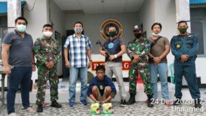 Bawa 2 Kg Sabu Saat ‘Nyebrang’, AM Diamankan Tim FIQR Pos AL dan KSOP Muntok Babel