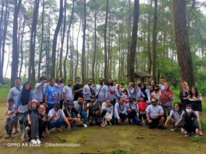 Keseruan Outbond dan Rekreasi Keluarga Mattanews di Kota Kembang