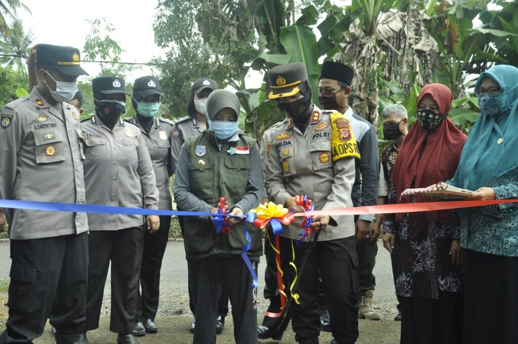 2 Srikandi Resmikan Lembur Tohaga Lodaya Kota Banjar