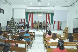 Pastikan Kondusifitas Jelang Nataru, Dua Srikandi Kota Banjar Silaturahmi ke Sejumlah Gereja