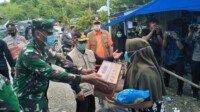 TNI dan Pemda Serta Relawan Distribusikan Secara Merata Bantuan Bencana Gempa di Sulawesi Barat