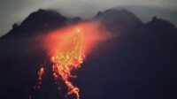 Aktivitas Vulkanik Meningkat, Guguran Lava Pijar Gunung Merapi Kembali Terjadi