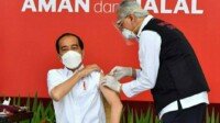 Presiden Jokowi Disuntik Vaksin Covid-19 Sinovac