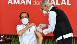Presiden Jokowi Disuntik Vaksin Covid-19 Sinovac