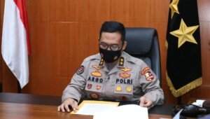 Kapolri Naikan Pangkat 32 Anggota yang Berhasil Tangkap Buronan Teroris di Lampung, Berikut Daftarnya