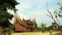 Istana Basa Pagaruyung, Penyumbang PAD Terbesar Pulihkan Perekonomian Tanah Datar