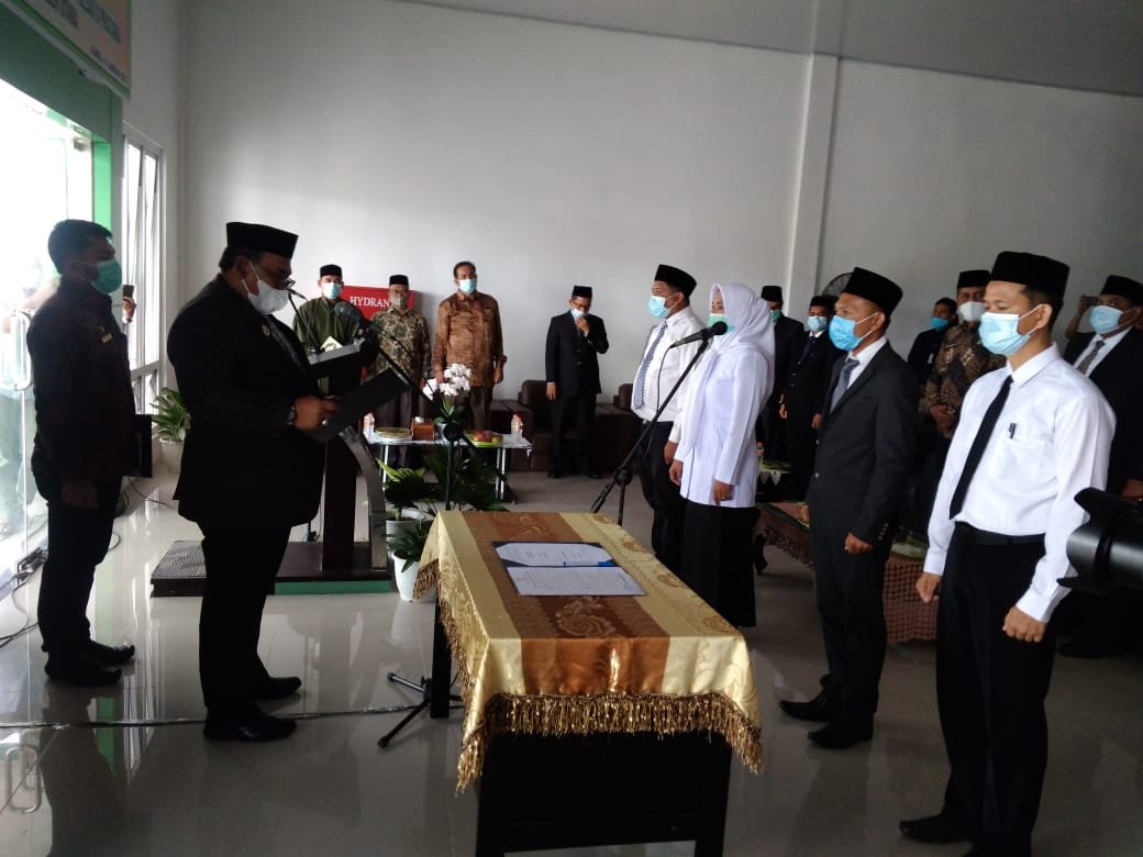 Wakil Bupati Aceh Utara Fauzi Yusuf melantik dr Adnani menjadi Direktur RSUD Pratama yang berlokasi di Kecamatan Lhoksukon