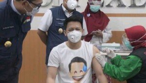 Ariel Noah Tak Ragu Vaksinasi di Bandung