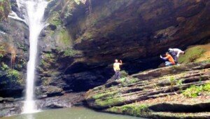 Pesona Air Terjun 7 Tingkat di Padang Ganting Tanah Datar
