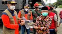 BNPB Serahkan Bantuan Sebesar 4 Miliar Untuk Gempa Bumi Sulbar