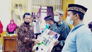 Petani Aceh Tamiang Terima Kartu Tani Pupuk Bersubsidi