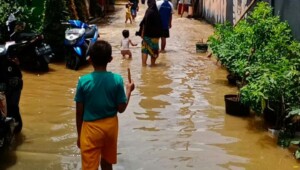 RW 09 di Kembangan Selatan Jakbar Terendam Banjir