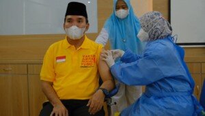 Giliran Wabup Beni Hernedi Suntik Vaksin Sinovac Tahap Kedua