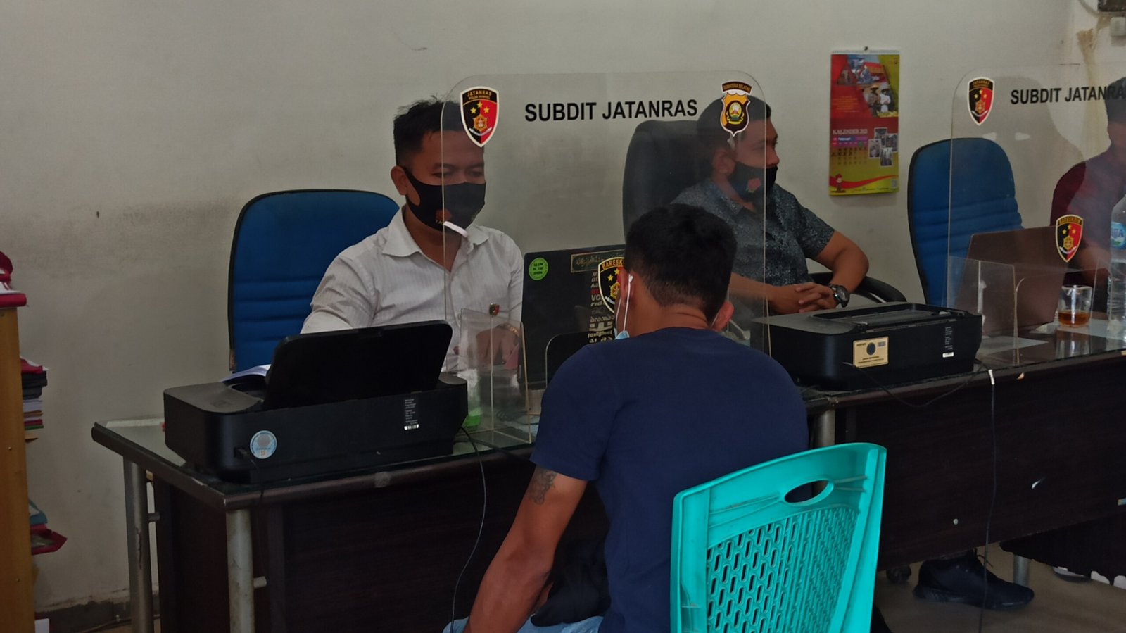 AG, warga Palembang Sumsel diamankan tim Polda Sumsel setelah membobol rumah mewah (Dede Febryansyah / Mattanews.co)