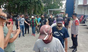 Polsek IT I Palembang Gelandang Belasan Jukir Liar