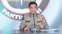 Abu Janda Diperiksa Bareskrim Polri Terkait Cuitan Diduga Rasisme Terhadap Natalius Pigai