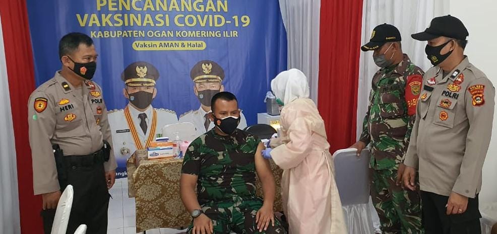 Vaksinasi Covid-19 tahap kedua berlangsung di Rumah Sakit Umum Daerah Kayuagung Kabupaten Ogan Komering Ilir (OKI) Sumatera Selatan (Sumsel) (Dok. Humas Pemkab OKI / Mattanews.co)