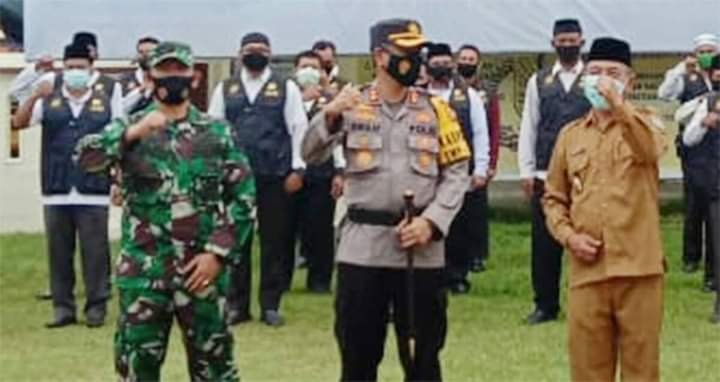 Polres Merangin melantik 240 orang personil Pokdar Kamtibmas Bhayangkara Madu (Dok. Humas Polres Merangin / Mattanews.co)