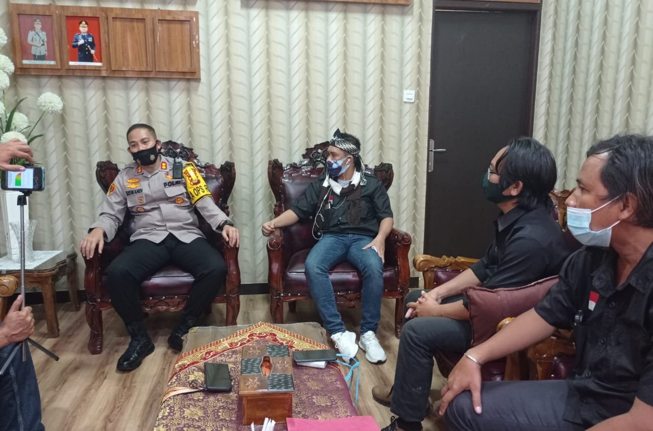 Iwo Prabumulih audiensi dengan Kapolres Prabumulih.