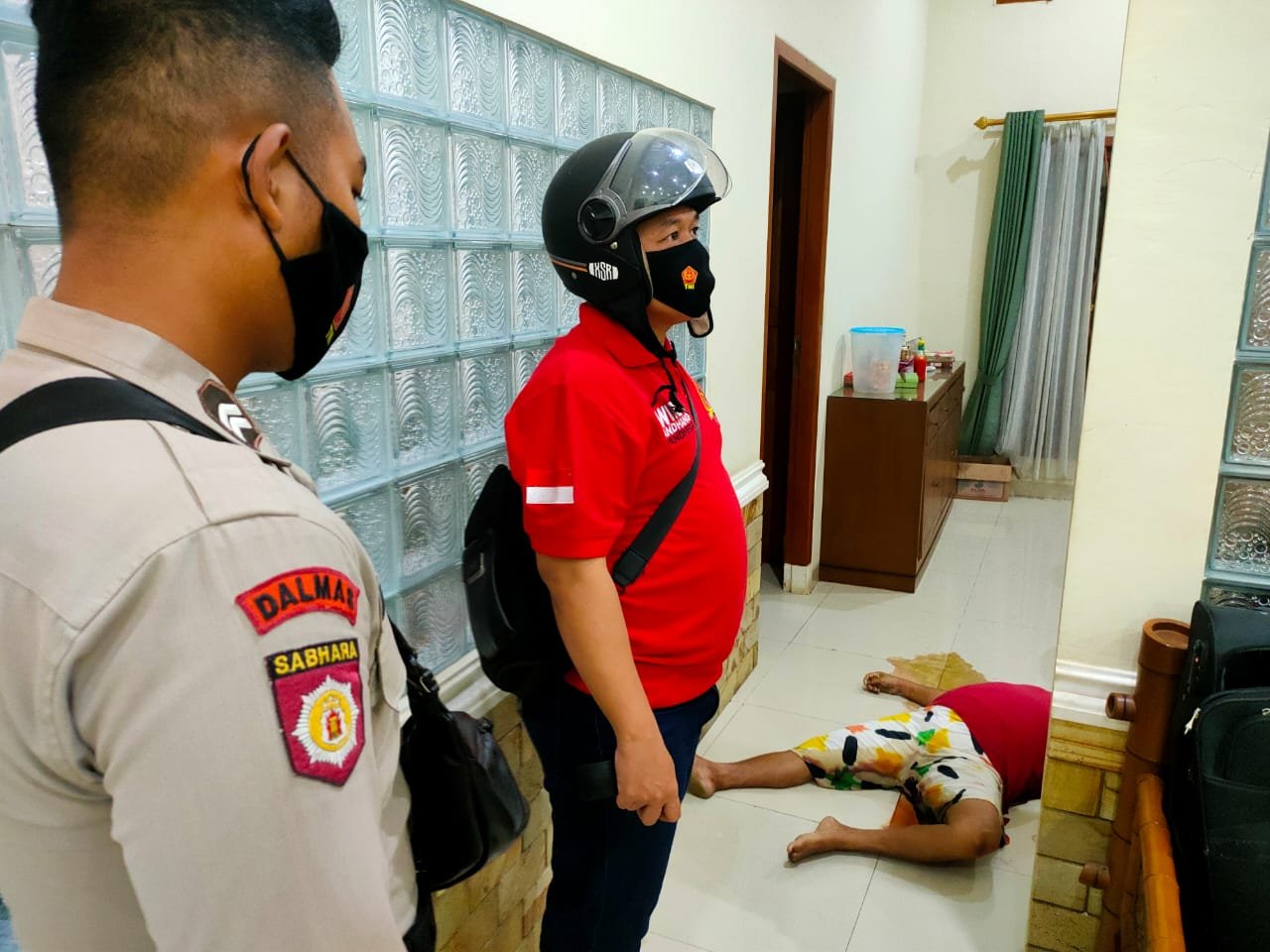 Mayat wanita ditemukan di dalam rumahnya di Kabupaten Banyuasin Sumsel (Nasir / Mattanews.co)