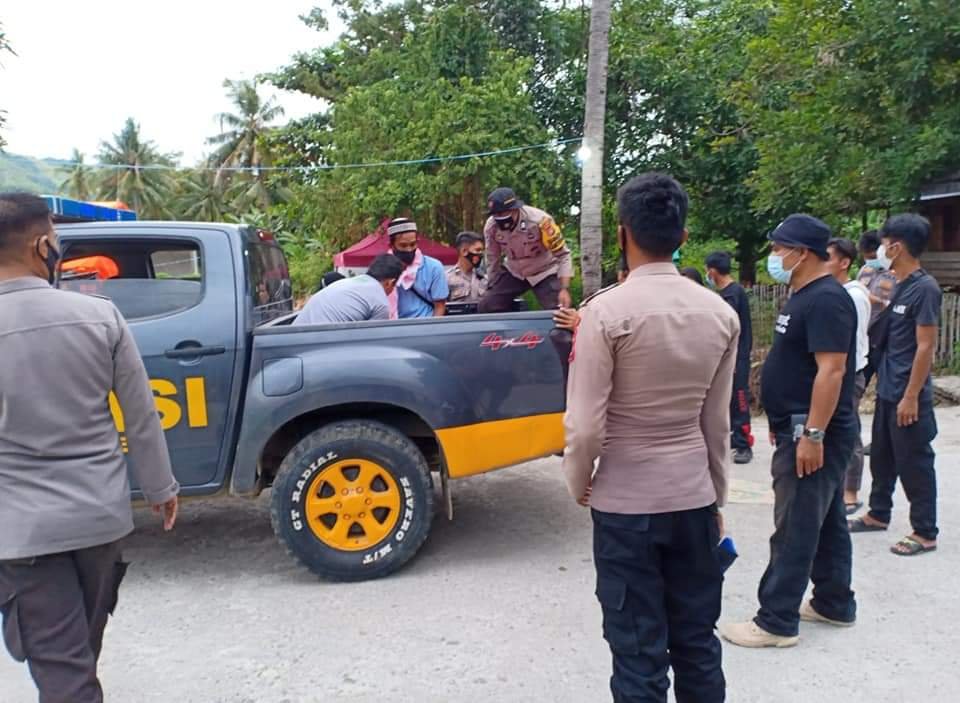Mobil Dobel Kabin Polres Majene tiba-tiba dijadikan sebagai mobil Jenazah dadakan