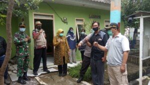 Camat Karawang Timur Sosialisasikan Pembentukan RW Tangguh