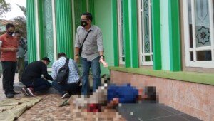 Mr.X Ditemukan Tergeletak Tak Bernyawa di Depan Masjid di Palembang