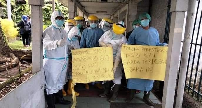 Aksi protes dan mogok kerja para nakes di RSU dr Pringadi Medan karena insentifnya selama 10 bulan belum dicairkan (Dok Facebook Vina Lades Pakpahan / Mattanews.co)