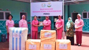 Ini yang Dilakukan Ketum Bhayangkari Saat Kunjungi TK Kemala Bhayangkari Mamuju