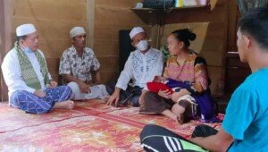 Idap Penyakit Mata Hingga Bernanah, Bayi 5 Bulan Dapat Bantuan Bupati Merangin