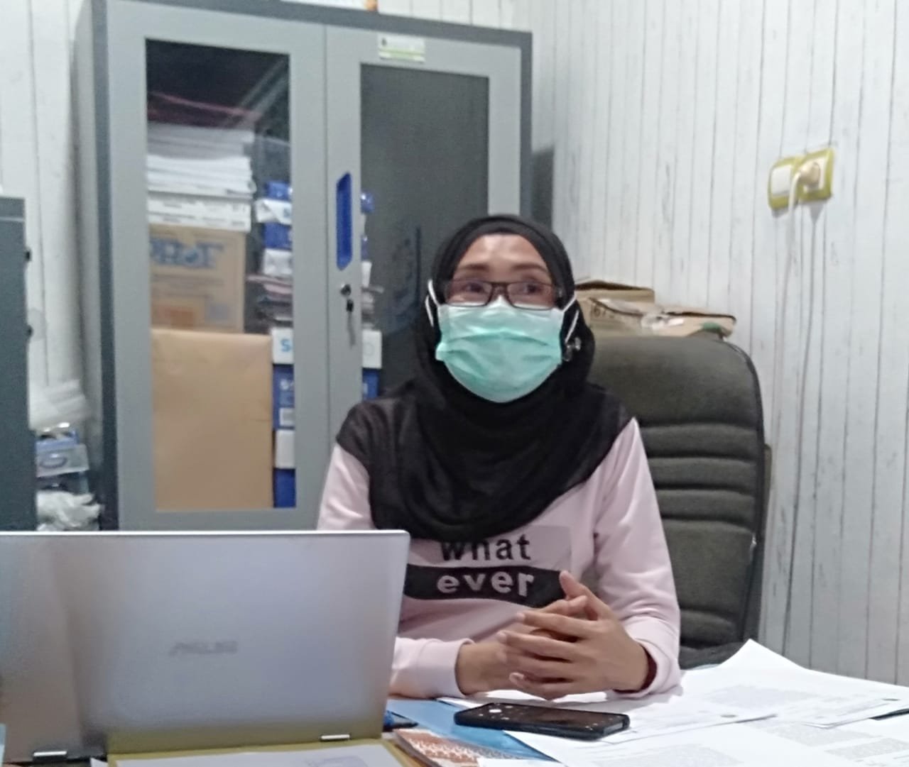 Widjiati selaku Kuasa Pengguna Anggaran (KPA) sekaligus Kepala Bidang Sumber Daya Manusia Kesehatan (SMDK) Dinkes Kapuas Kalteng (Angga / Mattanews.co)