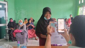 Penyaluran BST Desa Makmurjaya Berjalan Lancar