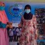 Yayasan Cahya Maya Sosial yang beralamat di Desa Sukaharja Kecamatan Telukjambe Timur Santuni 111 Jompo dari 3 Desa dan 1 Kelurahan.