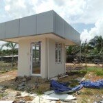 Salah satu bangunan faskes Dinkes Kapuas Kalteng yang dibangun PT Arjuna Bernendes Utama Pusat Palangkaraya mangkrak (Angga / Mattanews.co)