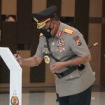 Sah! Jabat Kabaintelkam, Putra Papua Irjen Paulus Waterpauw Resmi Naik Bintang Tiga