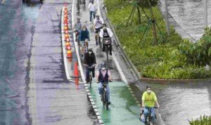 Gowes Bersama Gubernur Anies Baswedan, Dubes Negara Sahabat Apresiasi Jalur Sepeda di DKI Jakarta
