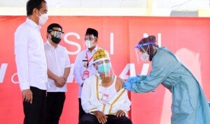 Presiden Jokowi Pastikan Distribusi Vaksin Merata Hingga ke Pelosok