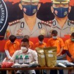 Polisi Ungkap Rumah Industri Tembakau Gorilla di 5 TKP Berbeda