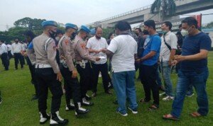 Waka Polrestabes : Pemegang Senjata Api Dinas Dilarang Bergaya Koboy