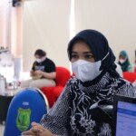 Disuntik Vaksin, Susi Imelda Beni Hernedi : Warga Muba Jangan Takut Vaksin
