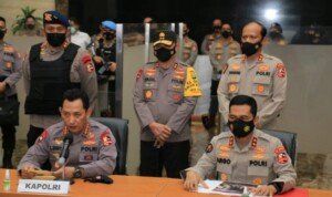 Kapolri Ungkap Isi Map Kuning yang Dibawa Wanita Penyerang Mabes Polri