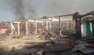 Kebakaran Hebat, 200 Lapak Hangus Terbakar